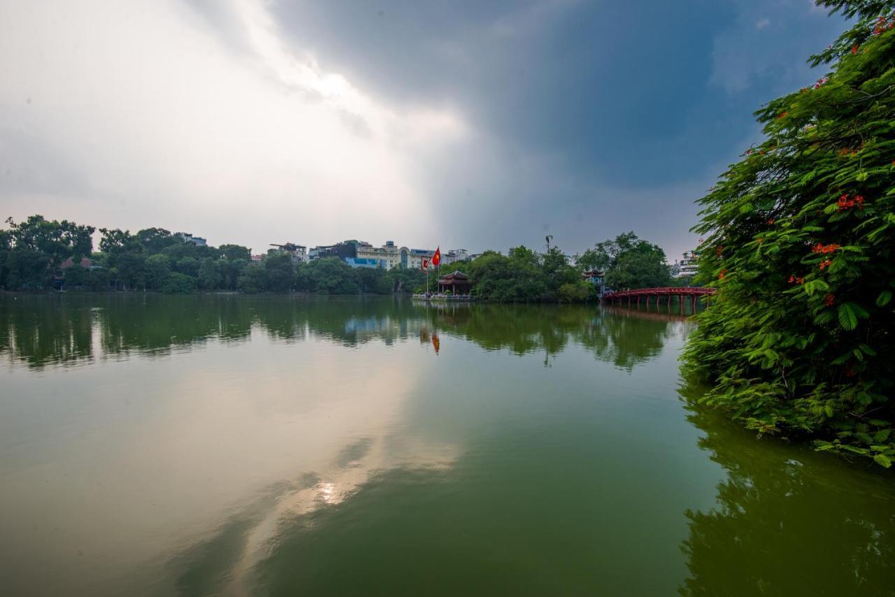 22Housing Hotel & Residence 81 Linh Lang Ханой Экстерьер фото